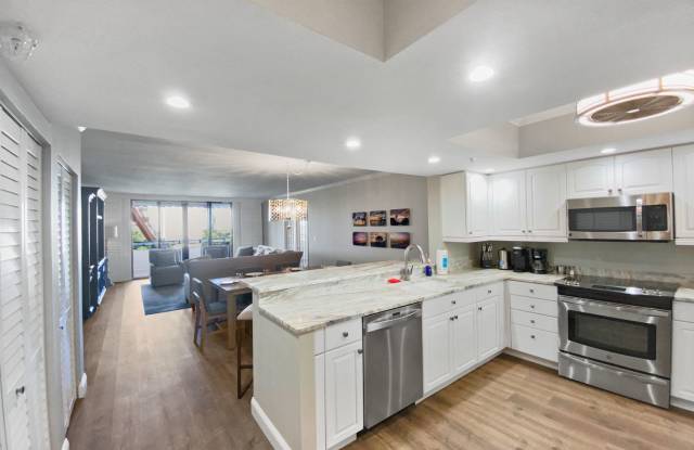 Two Bedroom Condo at Longboat Key - 1445 Gulf of Mexico Drive, Longboat Key, FL 34228