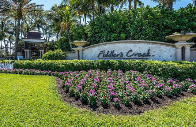 ** Luxury Furnished 2 bedrooms plus a den with Queen Bed\2 bath Private Pool Home in Fiddler’s Creek ** Available Annually or Seasonally | 2 Bedrooms + Den | 2 Bathrooms | Private Pool | 2-Car Garage ** Gallery 4