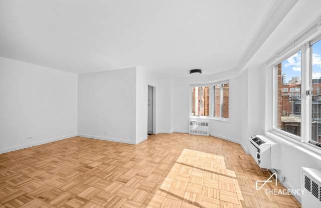 175 West 12th Street Gallery 1