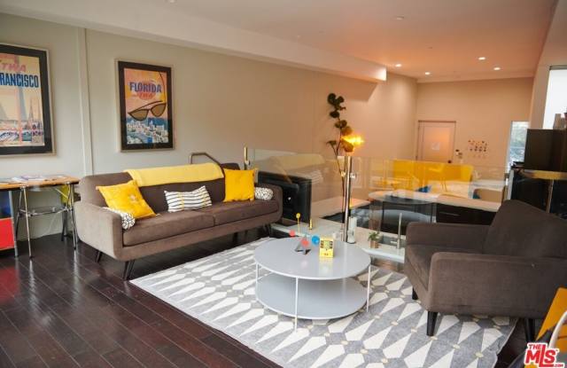 8875 Cynthia St - 8875 Cynthia Street, West Hollywood, CA 90069