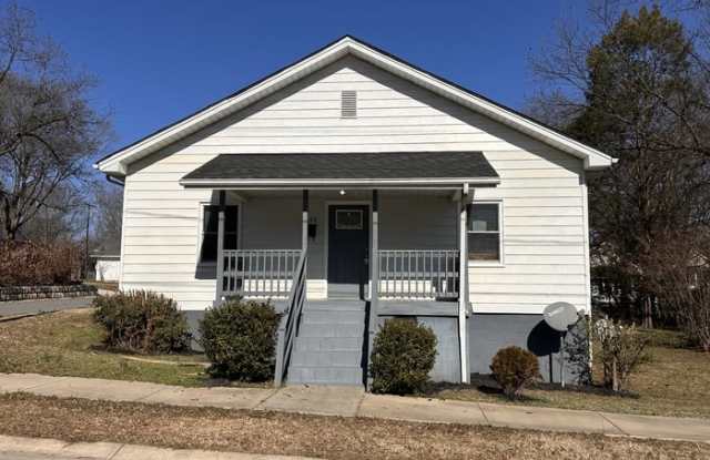 402 Parker Avenue - 402 Parker Avenue, Mooresville, NC 28115