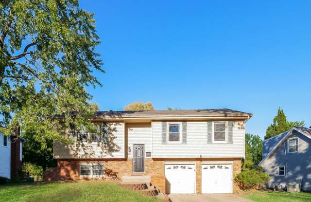 9425 Goddard - 9425 Goddard, Overland Park, KS 66214