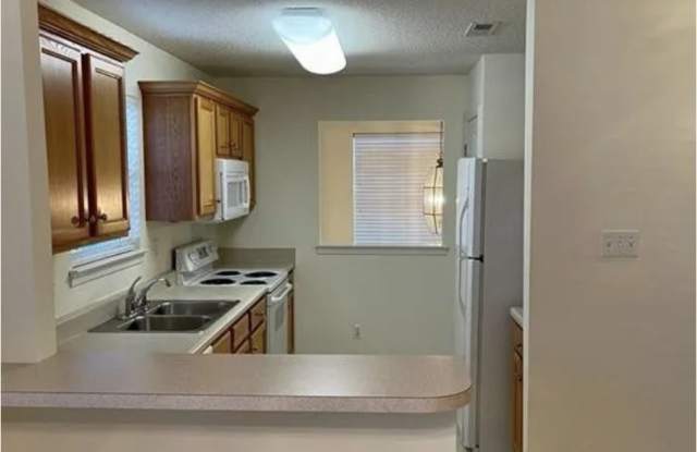 4632 Twin Hickory Lake Drive Gallery 3