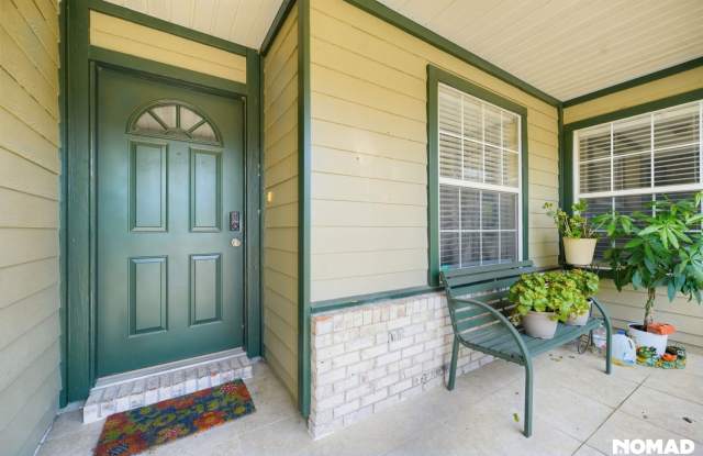 Spacious 4BR House in Orange Park Gallery 4