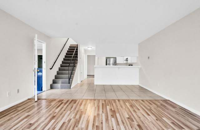 Great three bedroom townhome in UTC! Available now! - 4173 Camino Ticino, San Diego, CA 92122 Great three bedroom townhome in UTC! Available now! - 4173 Camino Ticino, San Diego, CA 92122