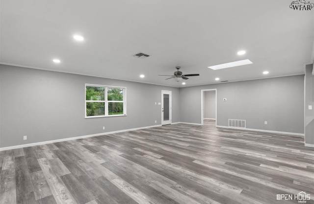 4303 PRINCE EDWARD DRIVE Gallery 2
