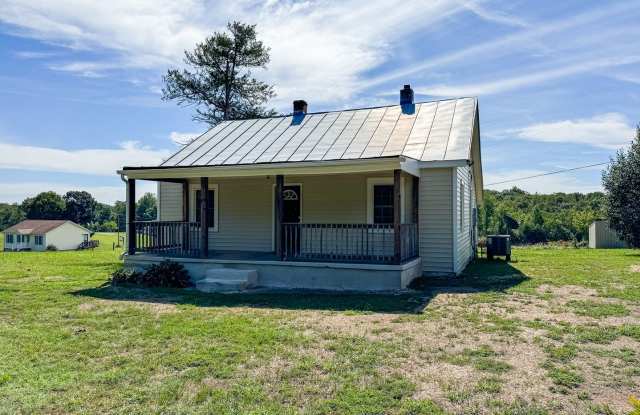2bed/1bath  Fluvanna Cottage - 3130 Long Acre Road, Fluvanna County, VA 22963