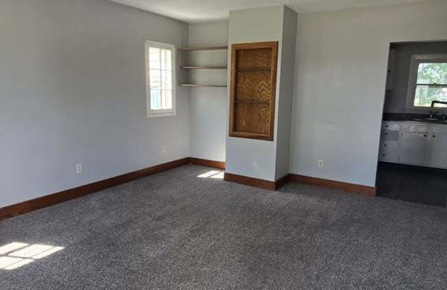 1BD/1BA HOME! 1/2 off 1st month rent!!! photos photos
