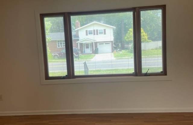 2601 Logan Road Gallery 4