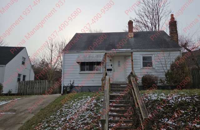 Great 3 bed 2 bath with AC close to everything! photos photos