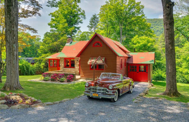 16 Locust Drive photos photos