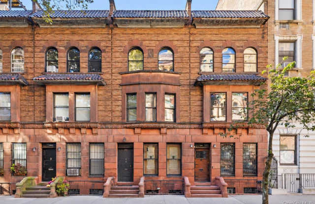 324 W 85TH Street Gallery 1
