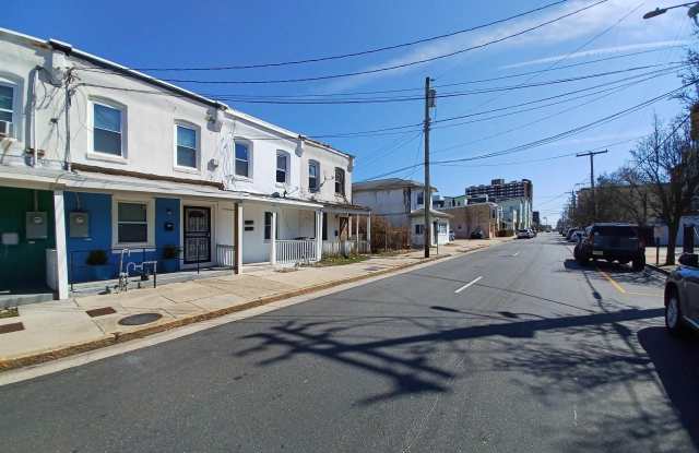 429 N Tennessee Ave - 429 North Tennessee Avenue, Atlantic City, NJ 08401