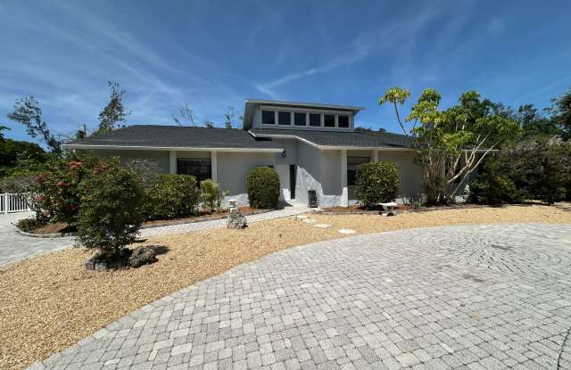 Siesta Key Custom Pool Home, Vaulted Ceilings and Skylights- Architectural Gem photos photos
