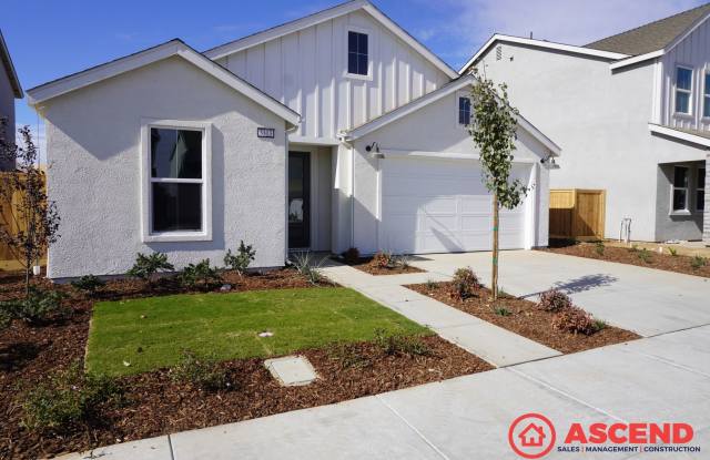 Gorgeous New Build off of Calloway and 7th Standard photos photos