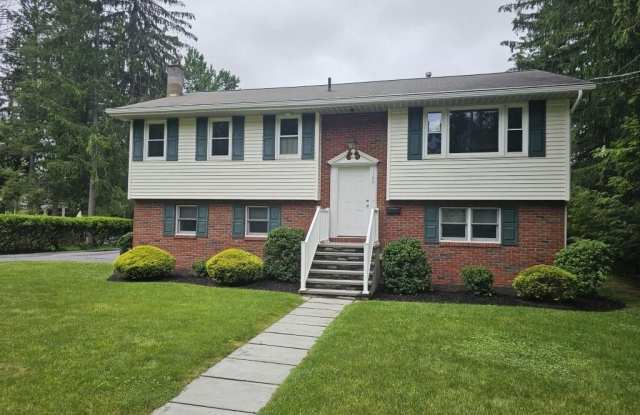 149 Pinecrest Avenue photos photos