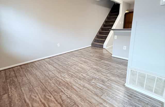 925 North 28th Street - 2 photos photos 925 North 28th Street - 2 photos photos