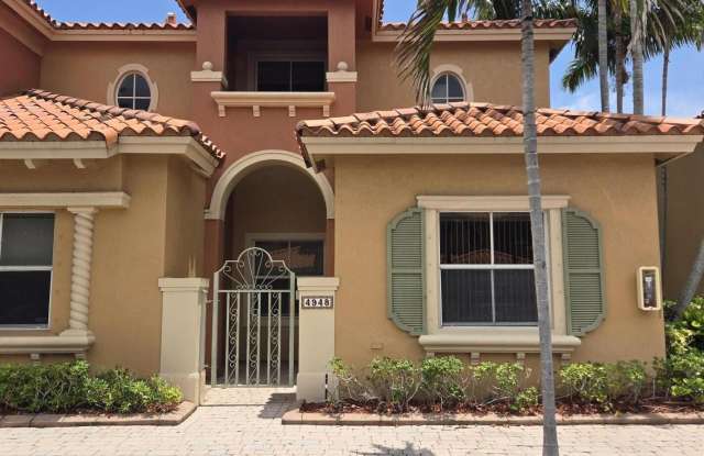 4948 Leeward Lane Gallery 2