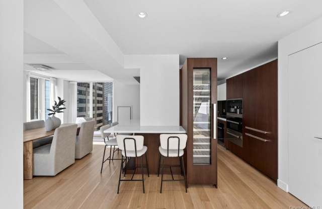 135 W 52ND Street Gallery 2