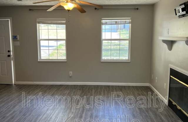6014 Waterbury Ln Gallery 3