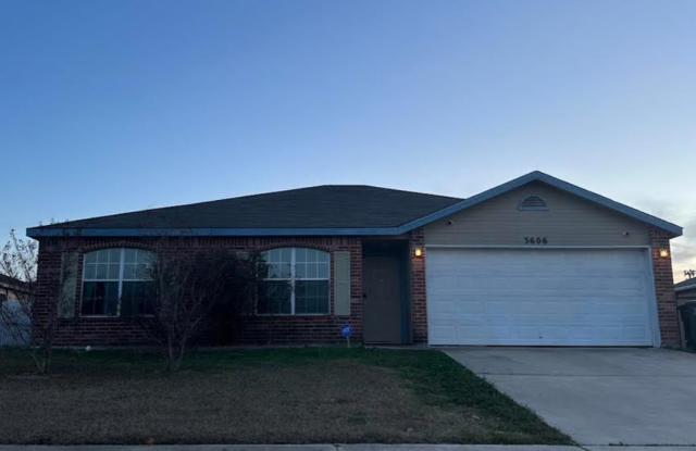 3606 Lakecrest Dr photos photos