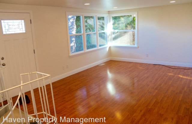 10823 5th Ave S Gallery 2