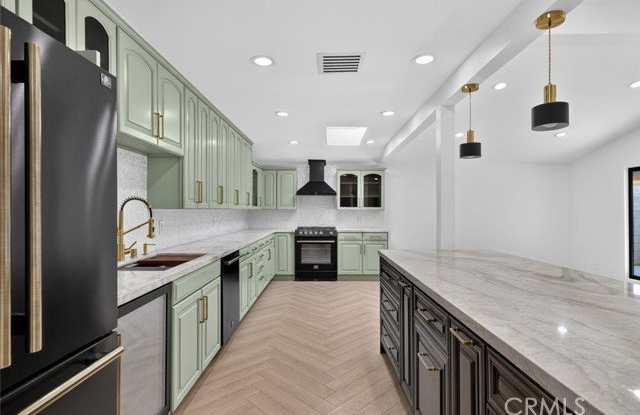 17100 Sunderland Drive Gallery 3