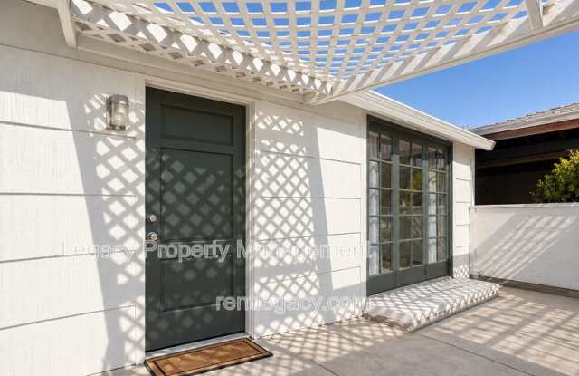 3617 Willow Street Gallery 1