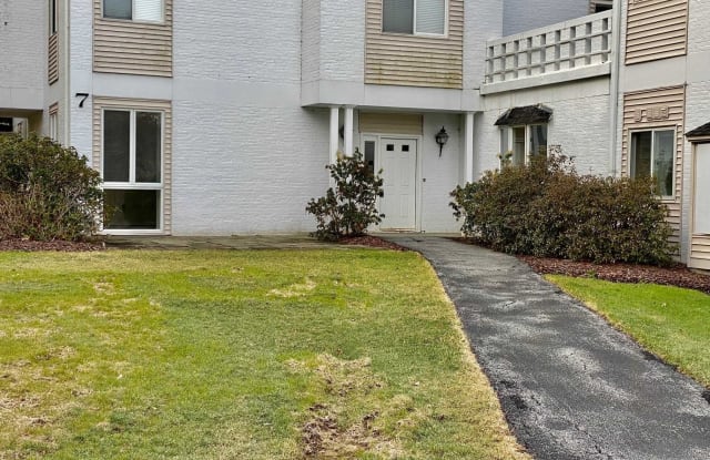 7 CARROLL BLVD - 7 Carrol Drive, Millbrook, NY 12545
