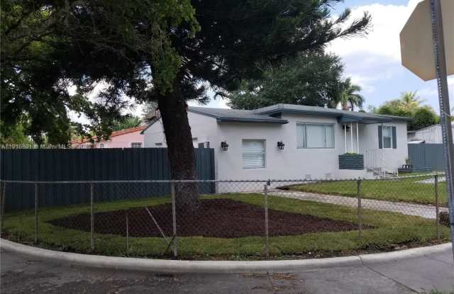 1201 NE 148th St photos photos