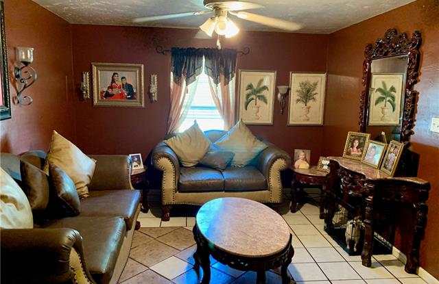 1100 Oak Knoll Drive Gallery 2