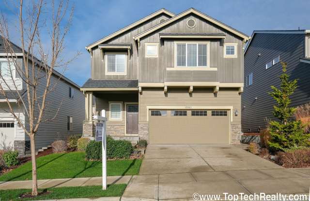 Beautiful Home & Ideal Location! | 5 Beds + 3 Full Baths | Gorgeous Appliances | ***Large Backyard!*** photos photos