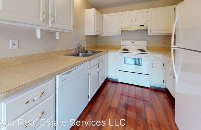 5027 Angeline Avenue N Gallery 3