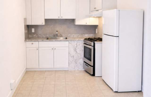 6101 10th Street North - 3 photos photos