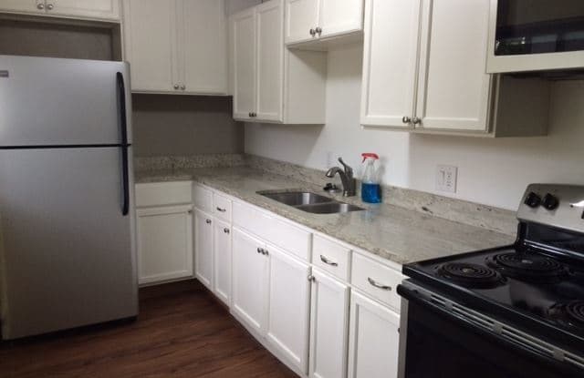 5450 W 25th Ave 5 - 5450 W 25th Ave, Edgewater, CO 80214