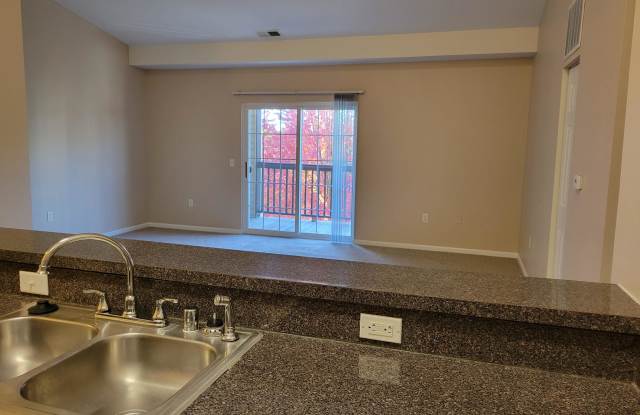 50 Hunt Club Dr., Apt. 404 photos photos