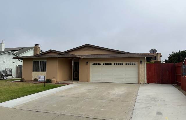 3 Bedroom, 2 Bathroom Home In North-East Santa Maria Gallery 2