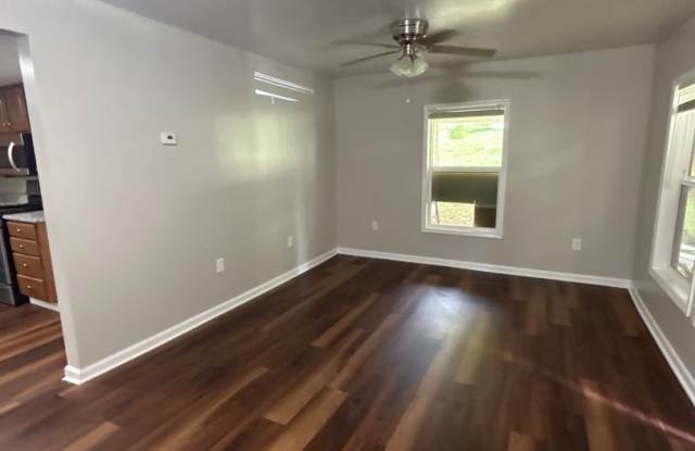 2 BR House in Salem, VA Gallery 4