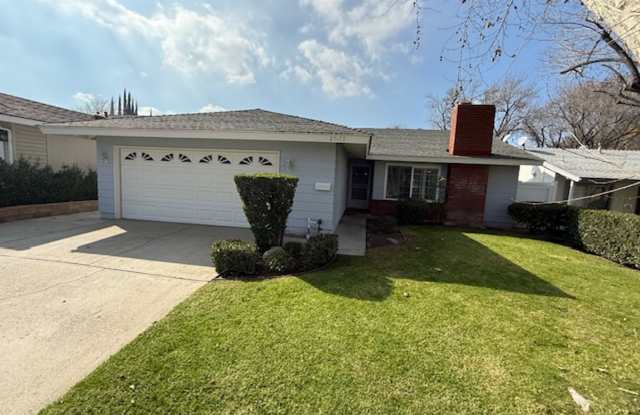 Charming Single-Story 3-Bedroom Home in Newhall! photos photos