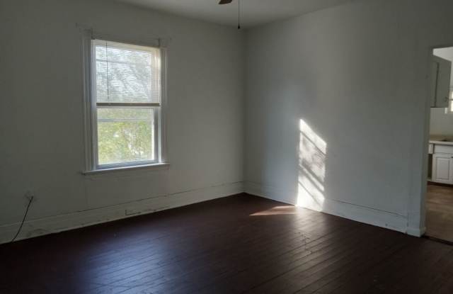 1521 Taylor St Gallery 3