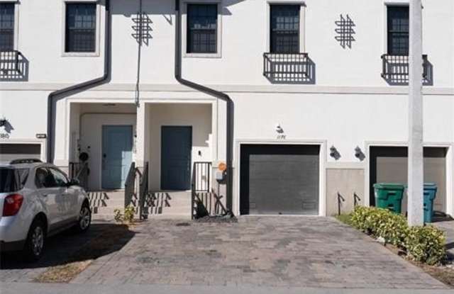 1176 SW 7 CT photos photos