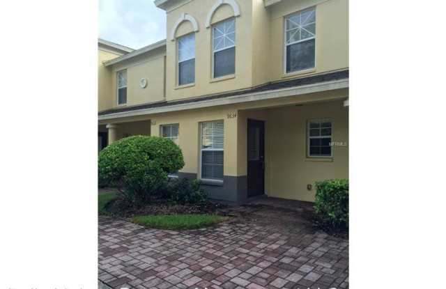 9634 Charlesberg Dr - 9634 Charlesberg Dr, Town 'n' Country, FL 33635