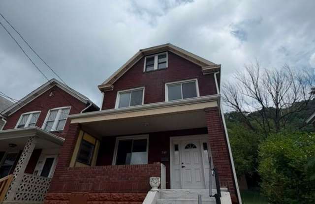 Spacious 5BR 2BA home in Wilmerding photos photos