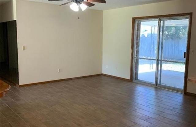 7709 S Country Club Drive Gallery 2