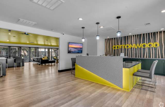 Cottonwood Dallas Gallery 2