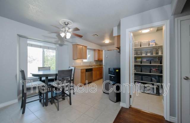 3739 W Bullard Avenue photos photos