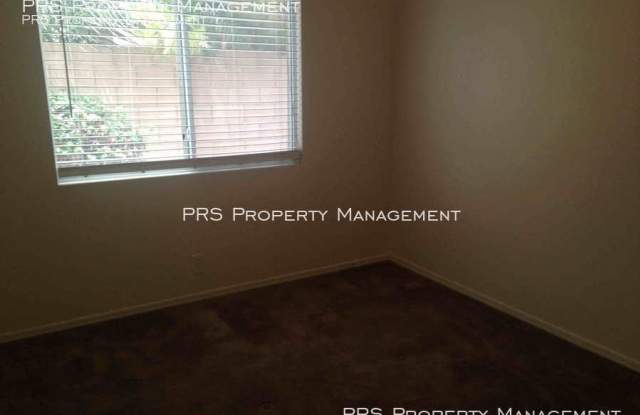 896 S Pleasant Dr Gallery 4