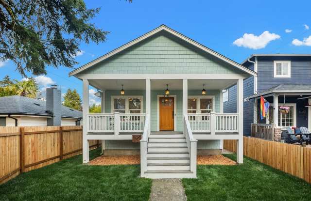 Timeless Elegant 4 Bedroom Craftsman Home in Highland Park! photos photos