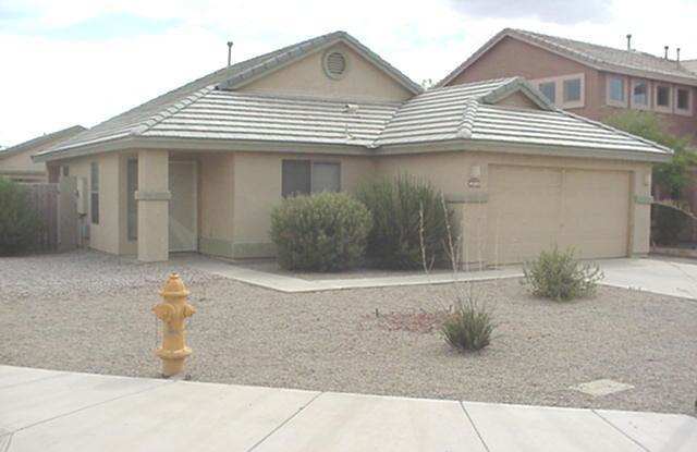 SINGLE LEVEL HOUSE ON CORNER LOT photos photos