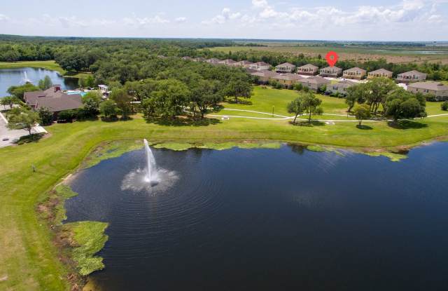 Elegant condo located in St. Cloud. This 2 bedrooms 2 baths unit has a 1 car garage photos photos